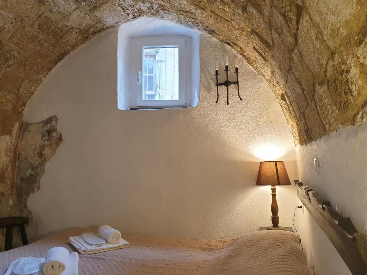 شقة Chris Αpartments Old Town Rhodes City المظهر الخارجي الصورة